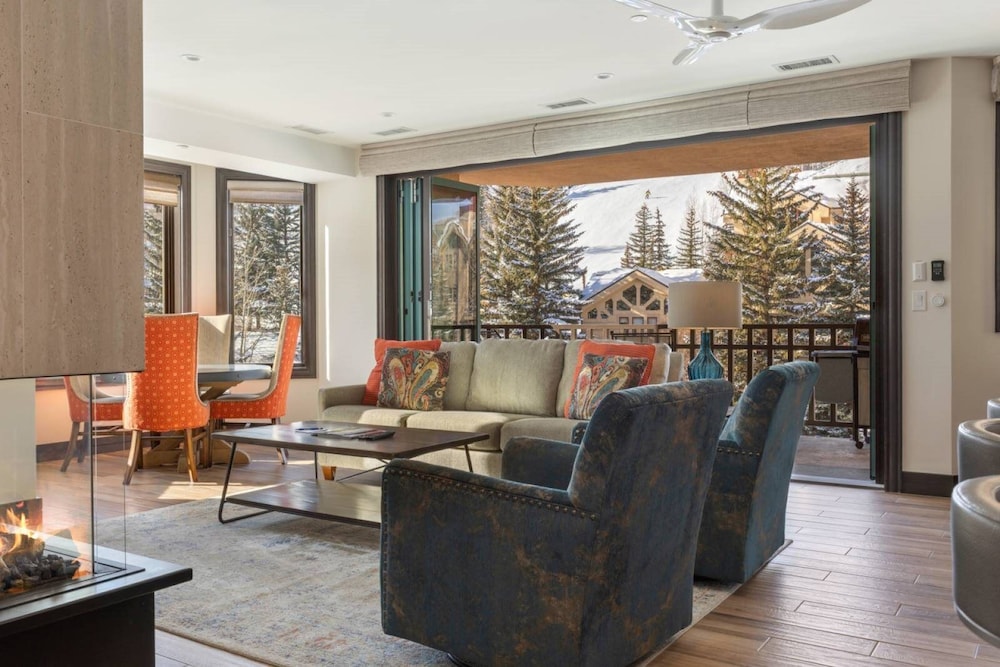 Luxury 3 Bedroom Condo in the Heart of Beaver Creek Village With Heated Pool