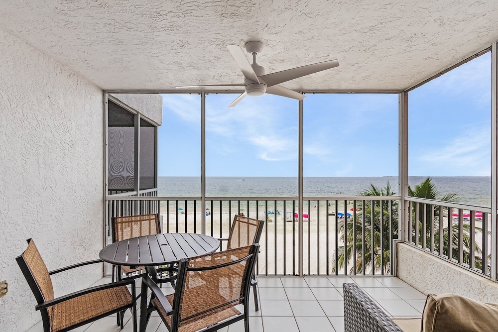 Beach Villas # 306 by RedAwning - 15% off through September 2024