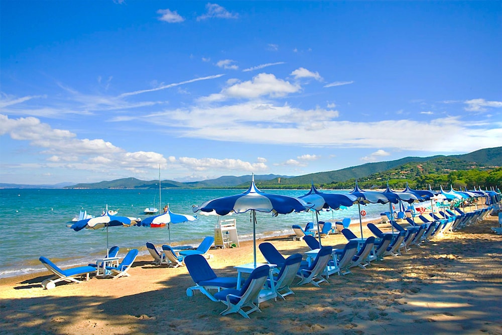 Villa La Sugheretta a Punta Ala con Piscina