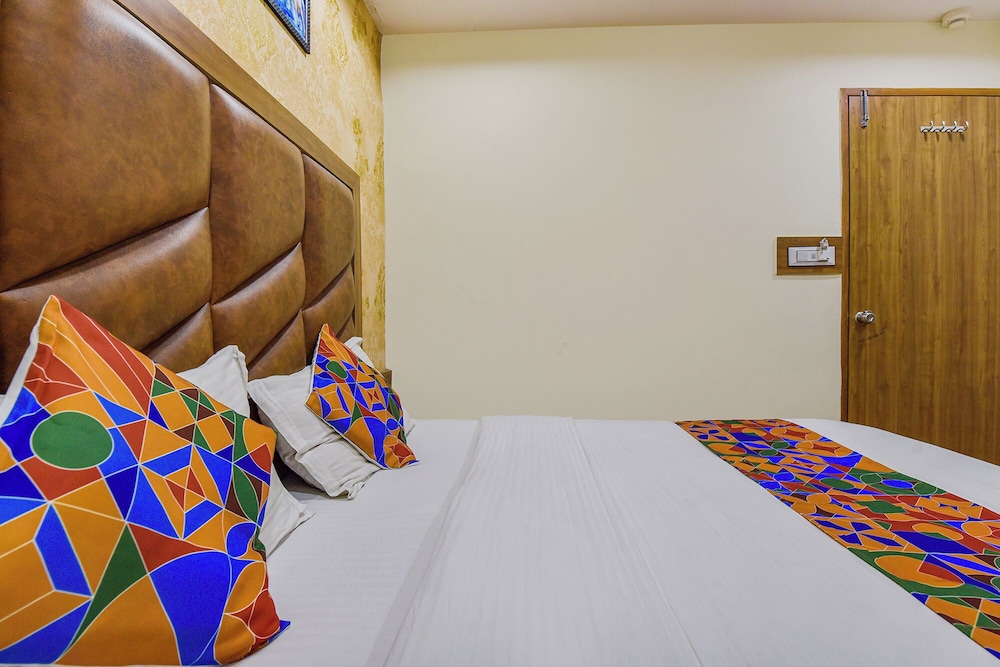 FabHotel Silver Inn