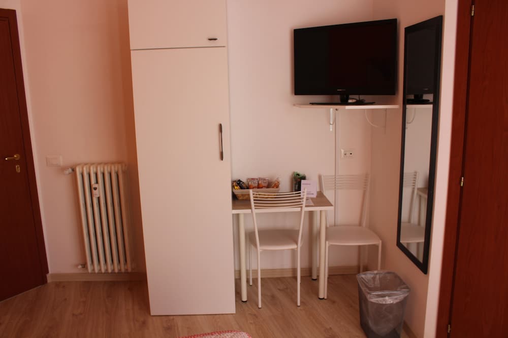 Damiani & Sister Guest House