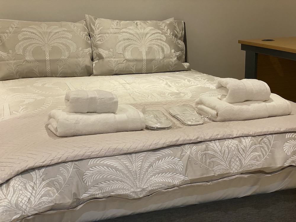 Cosy 3 bed Penthouse in Royal Docks London