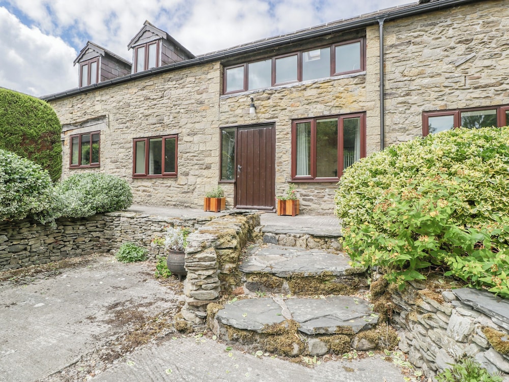 Bullfinch Cottage