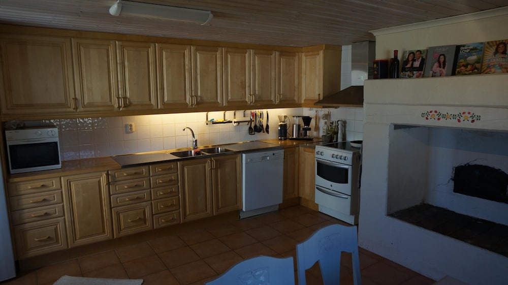 Cozy Coastal Haven in Havdhem