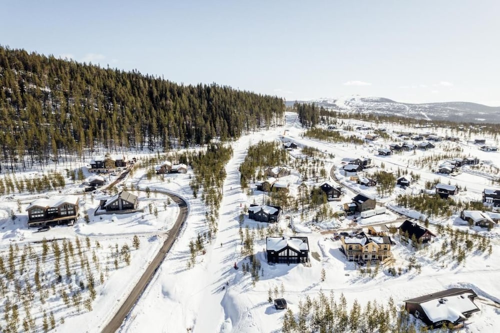 Idre Sky Mountain Lodge- Ski in Ski out