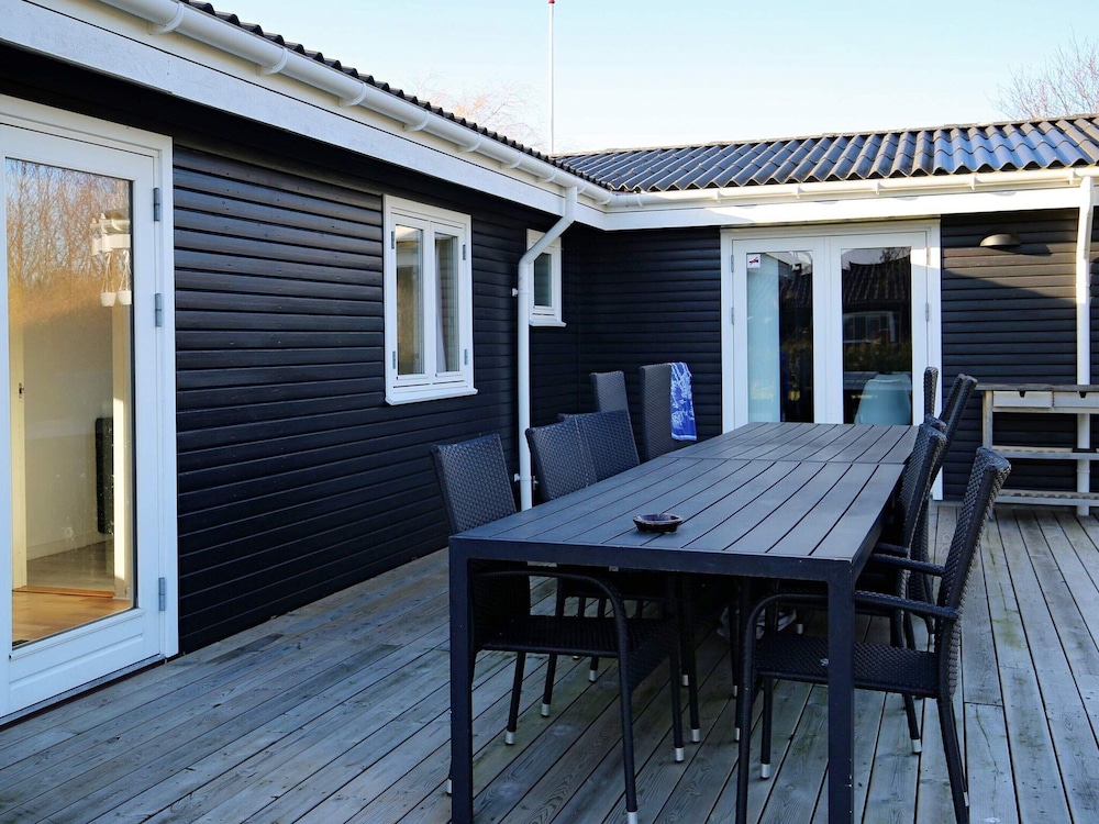 6 Person Holiday Home in Jaegerspris-by Traum