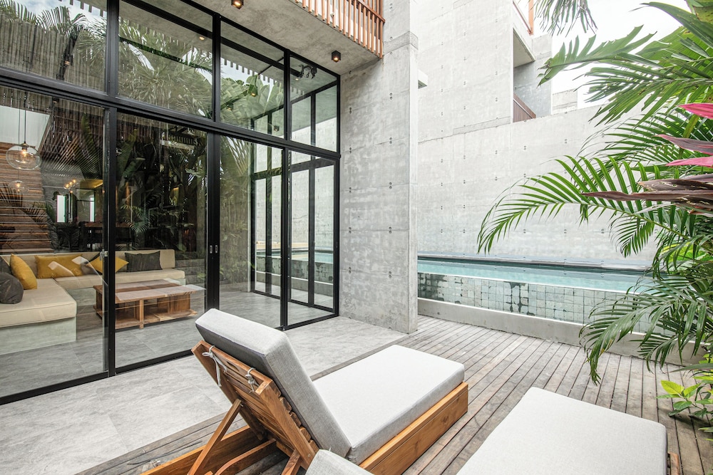 C La Villa Modern 4br Villa Canggu Beach 5mins