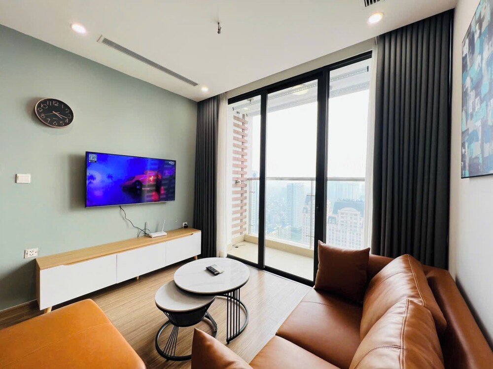 Daniel Homes - Vinhomes SkyLake Luxury