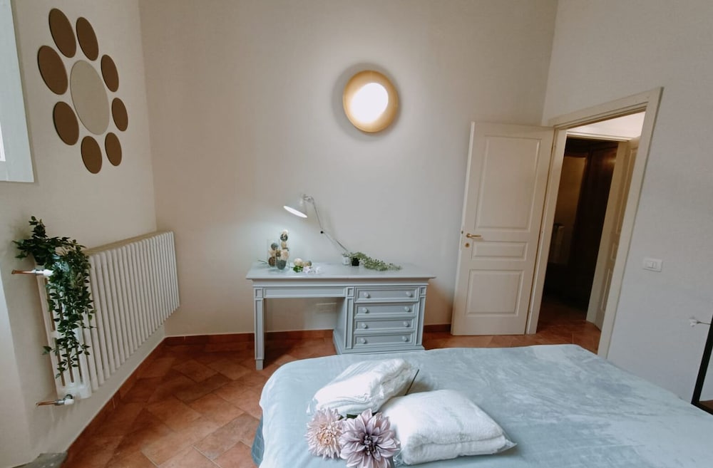 Apartment in Pistoia Elegant view 5