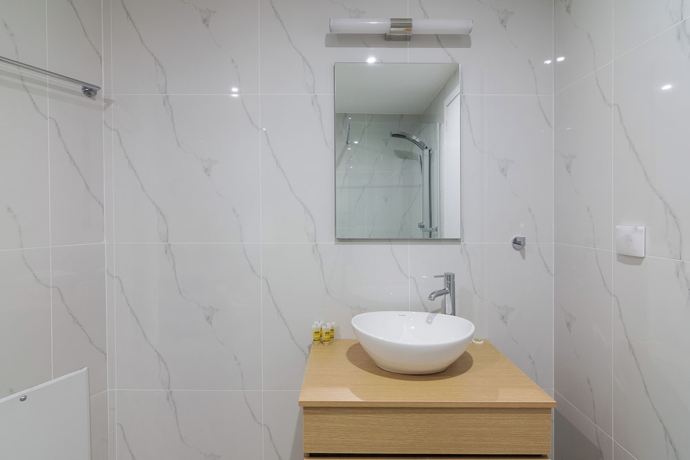 Leochares Lifestyle Apartments