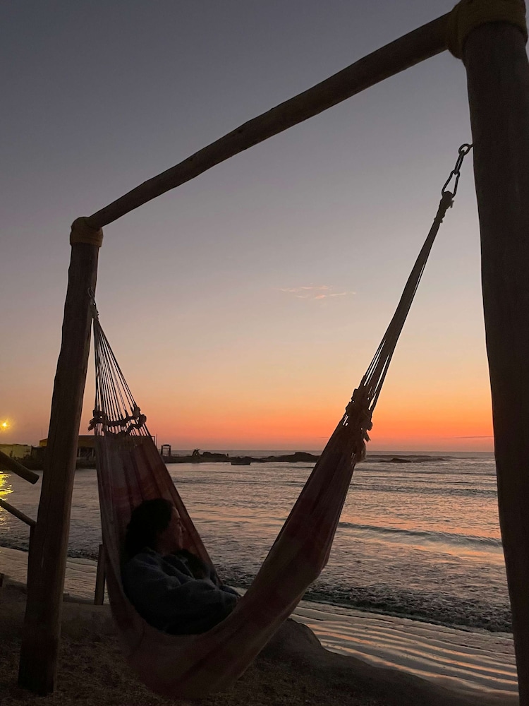 HOP MAR Surfea las Mejores Olas de Puemape