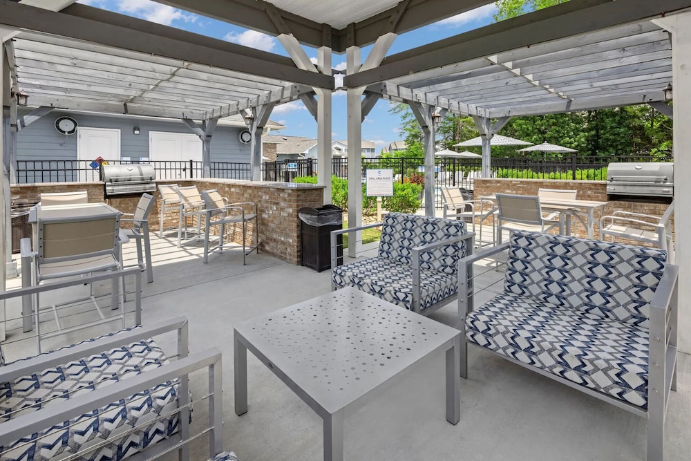 Landing Apartments Charlotte - Mallard Creek