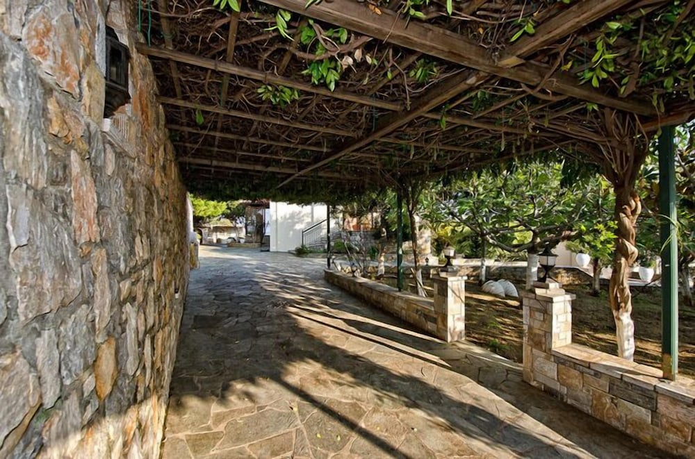 Vatellis Villas