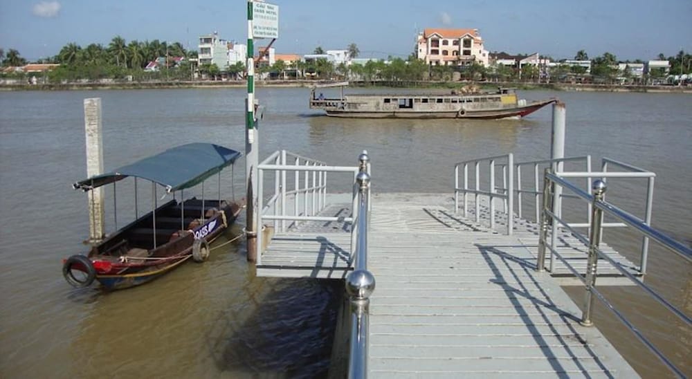 Oasis Hotel