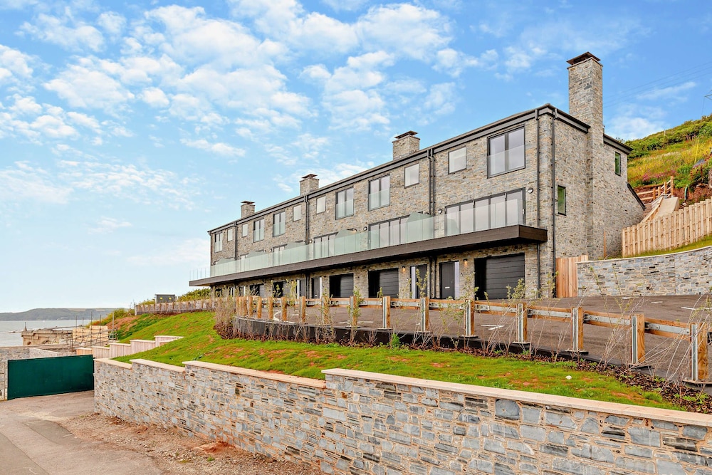 Bovisand Harbour by Smart Welcomes