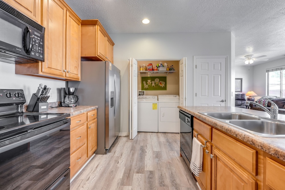 Mesquite Vacation Rental Condo w/ Community Pool! - Property Image 22