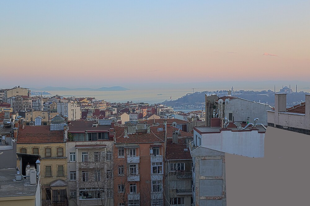 Kamil Bey Süitleri Beyoğlu - Image 9