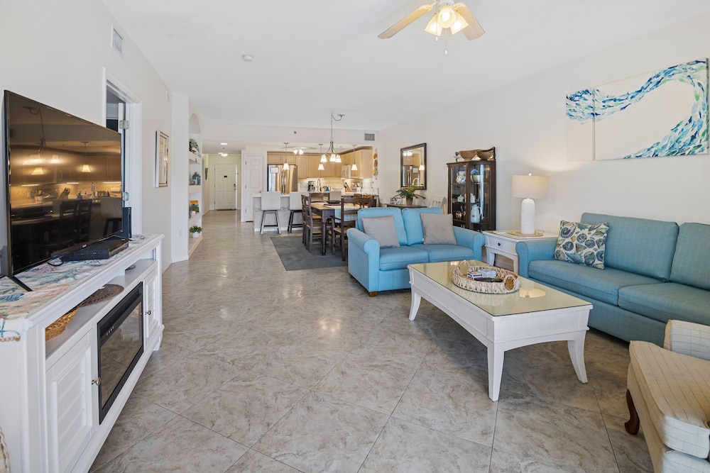 Ocean Walk 3-404