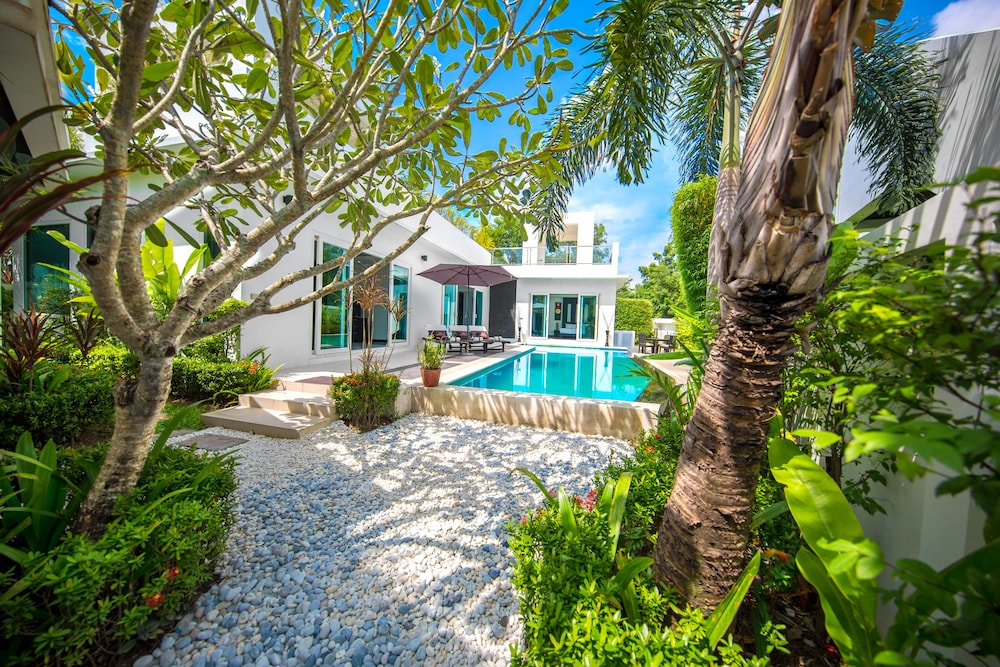 Hollywood Pool Villa Jomtien Pattaya
