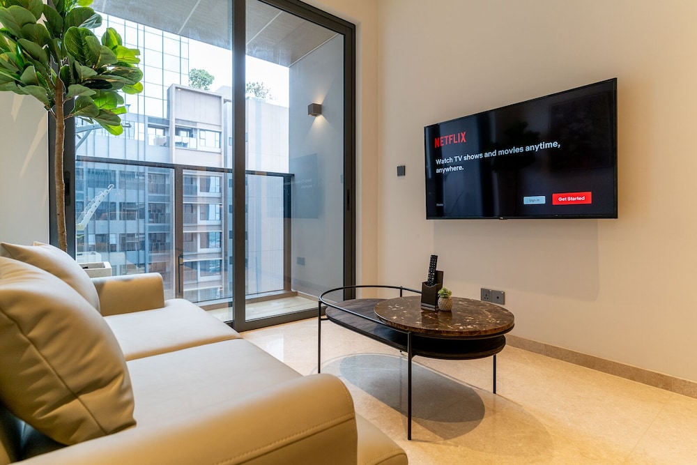 The MarQ Luxury 2BR Apt Central D1