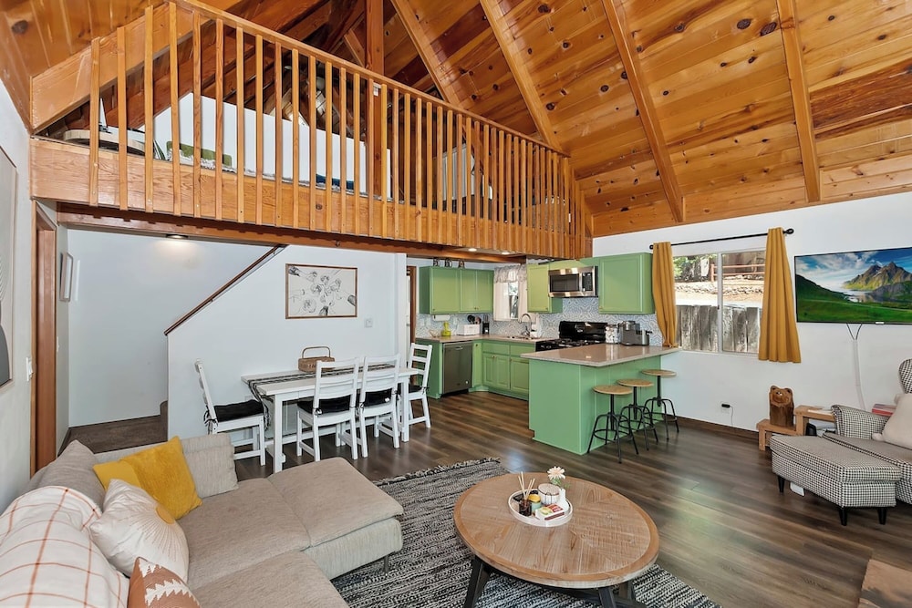 Alpine A-frame Tranquil Retreat in Big Bear Lake!