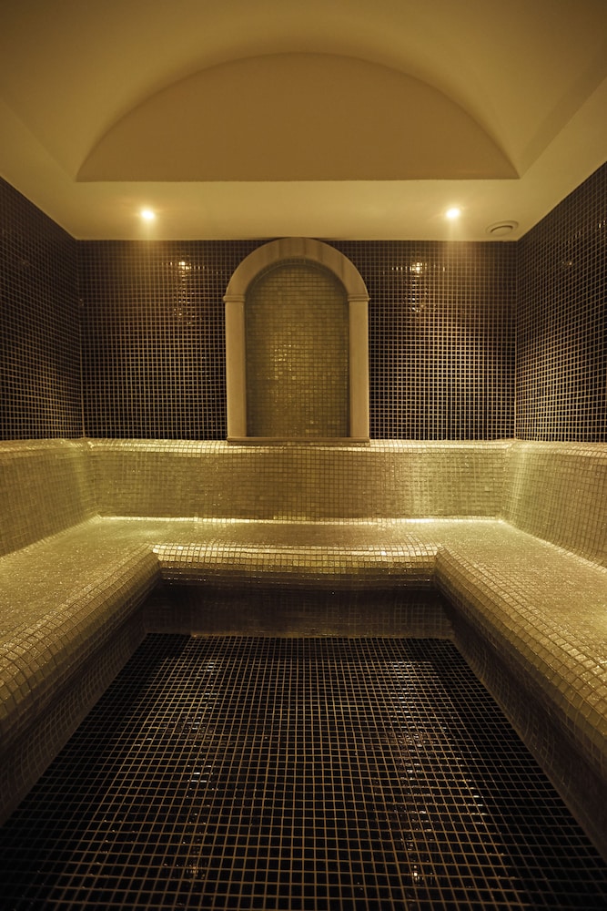 Ilkbal Deluxe Otel & Spa - Image 16