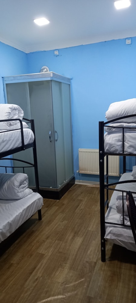 28 may Centr City hostel