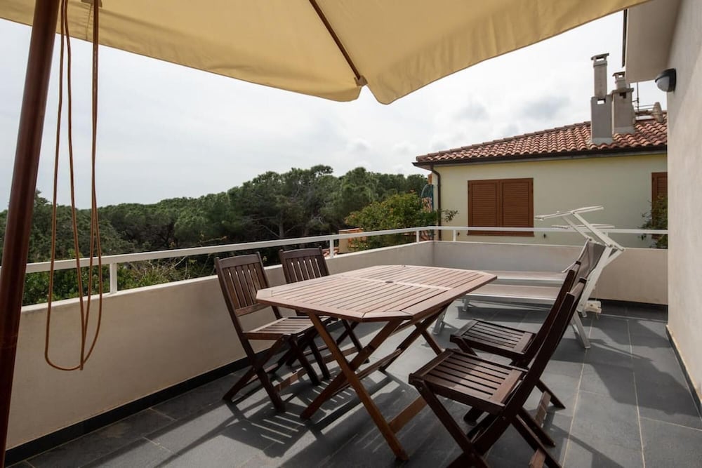 Welcomely - La Casa Sul Mare view 2