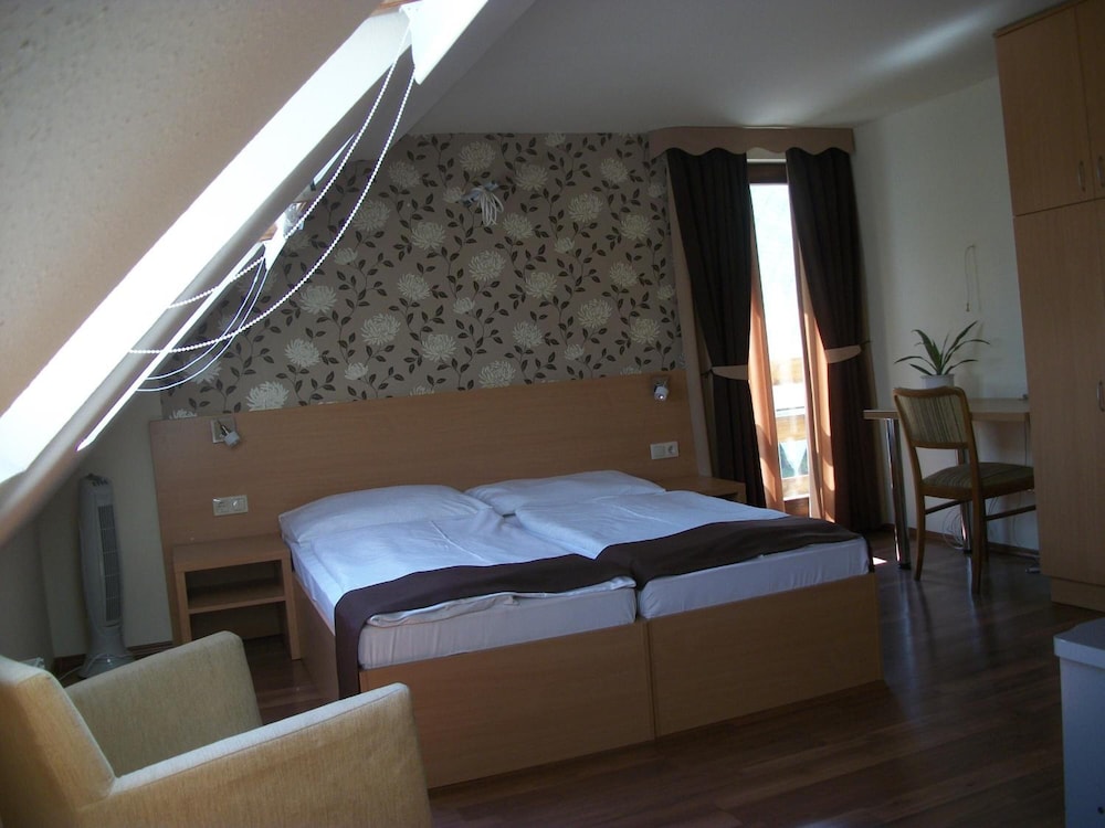 Hotel Viktória Vendégház