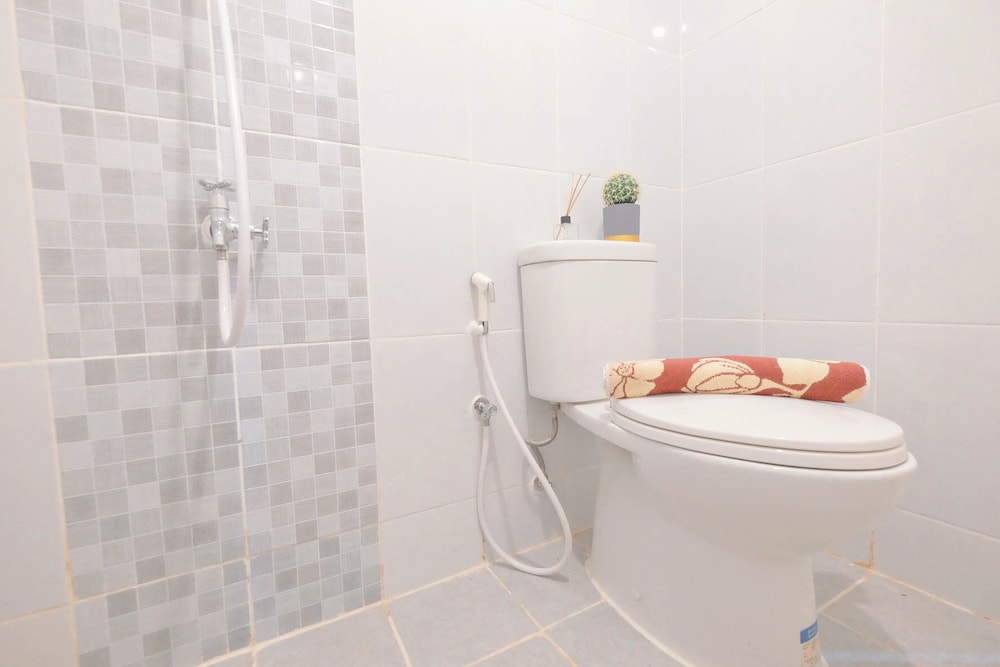 2Br (No Kitchen) Near Tokyo Hub At Tokyo Riverside Pik 2 Apartment