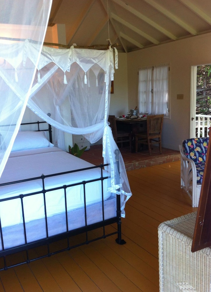 Galley Bay Cottages - Property Image 58