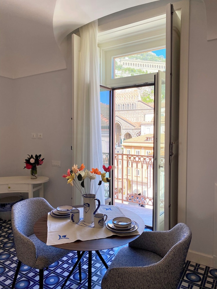 ABBRACCIO Amalfi Boutique Retreat