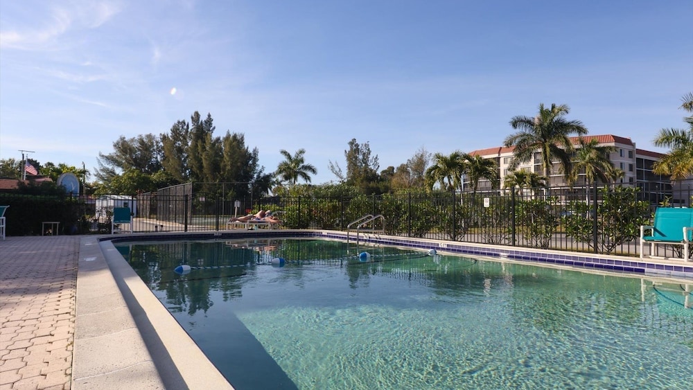 Quiet Condo Near Downtown Punta Gorda 2 Bedroom Condo