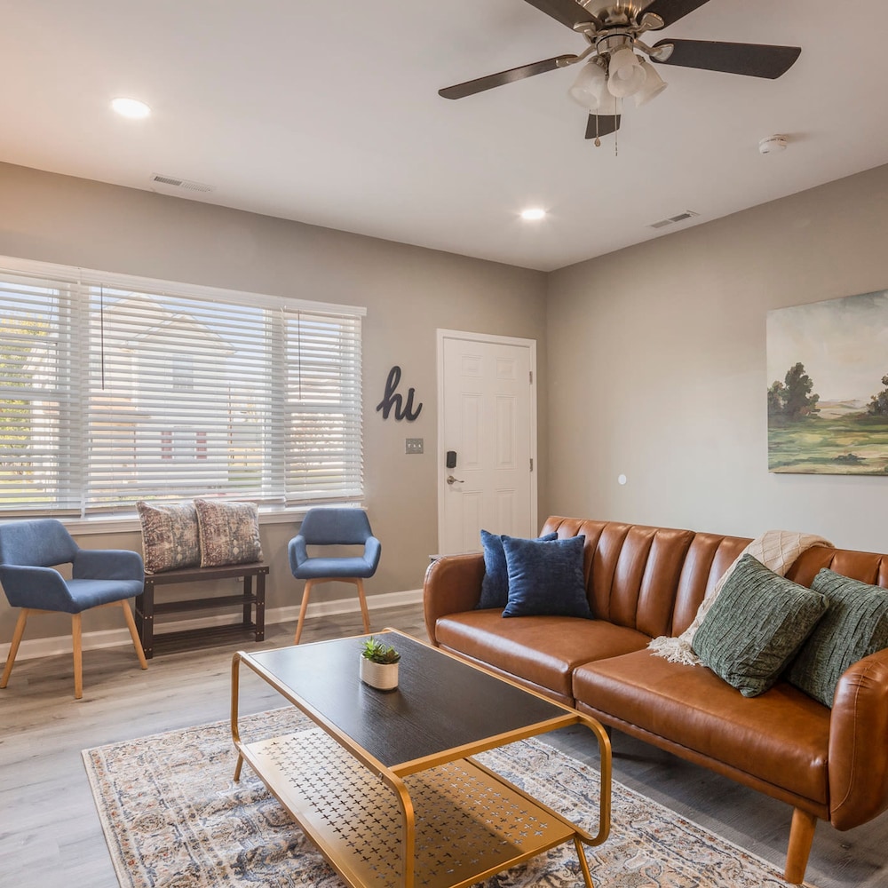 Newly Renovated 4BR Cozysuites - Image 1