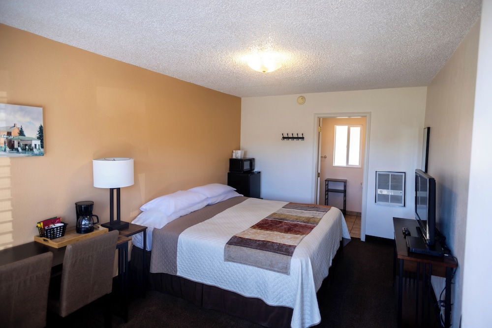 Blue Pine Motel