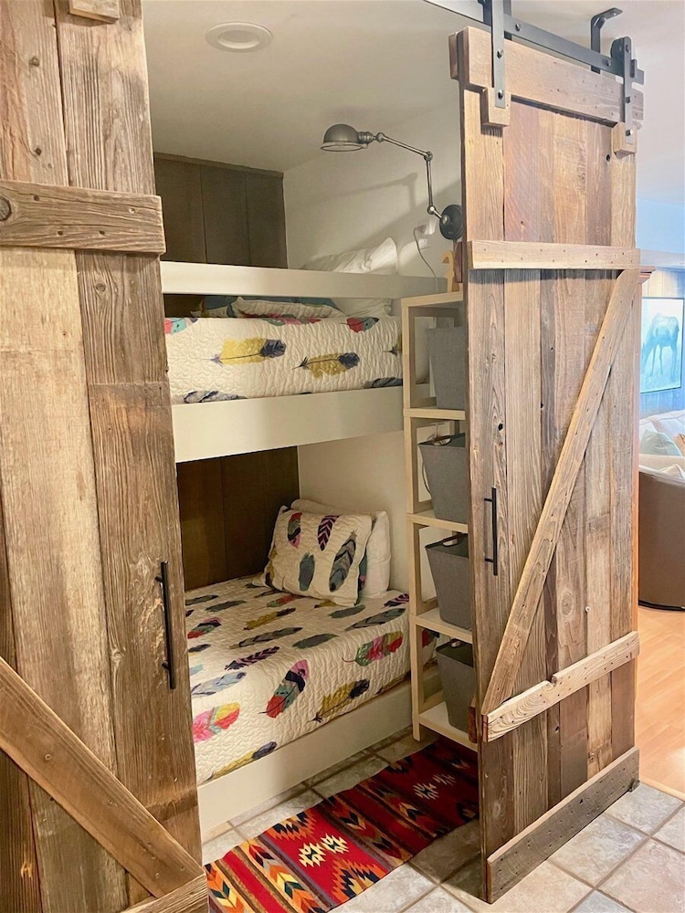 Sv121 - Walk to Lifts & Town - Hot Tub & Pool