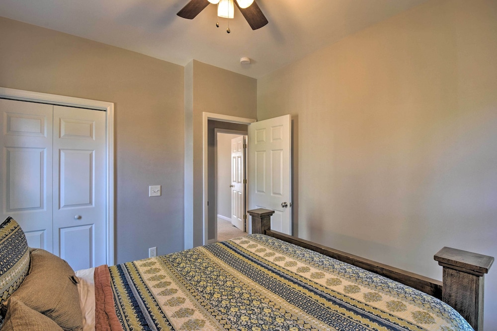 Family-friendly Lake Lanier Escape on 2 + Acres! view 3