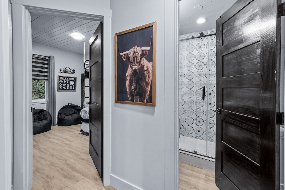 Creekside Retreat 3 Bedroom Cabin