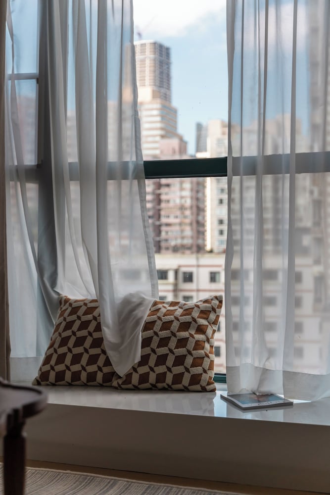 Book and Bed - Xujiahui