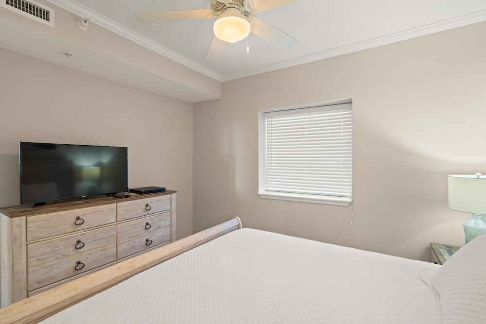 Sanibel 305