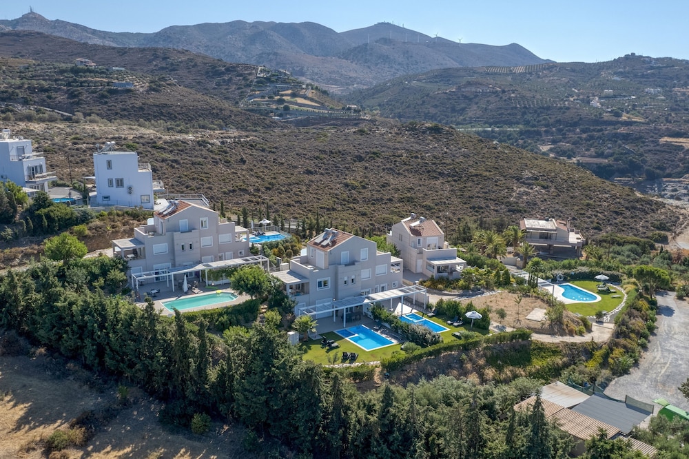 Blue Hills Villas by Estia Red 2