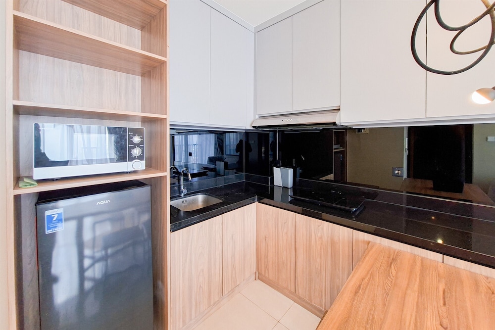 Cozy Living 2Br At Ciputra International Apartment