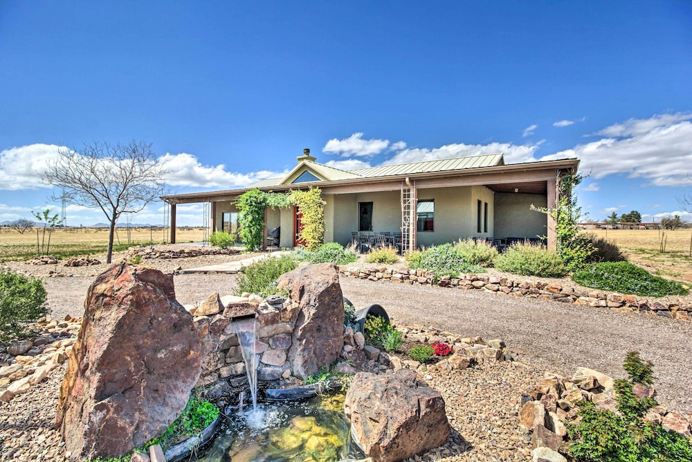Pastoral Elgin Escape w/ Covered Patio & Grill!