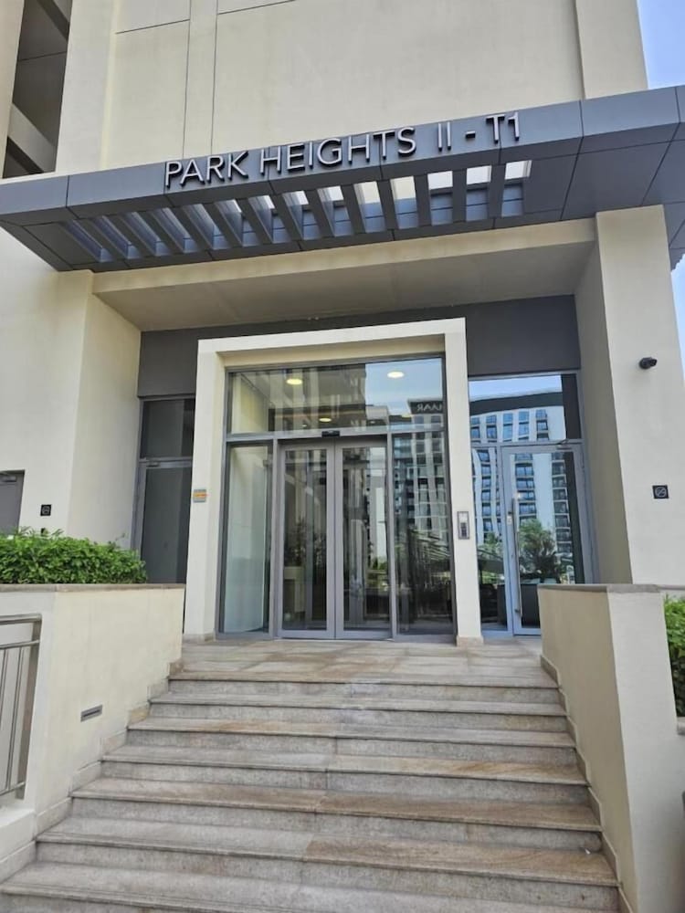 HAPPY SEASON I Park Heights 2 Dubai Hills 1BR