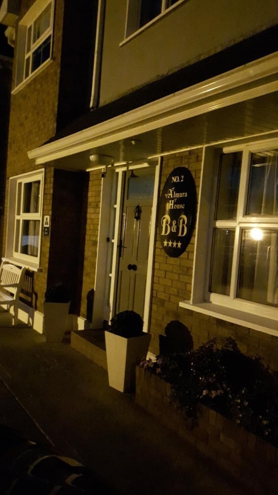 Hotel Almara House - Image 1