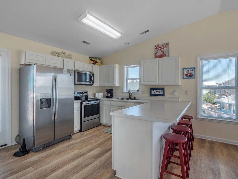 The Channel Marker by Topsail Realty