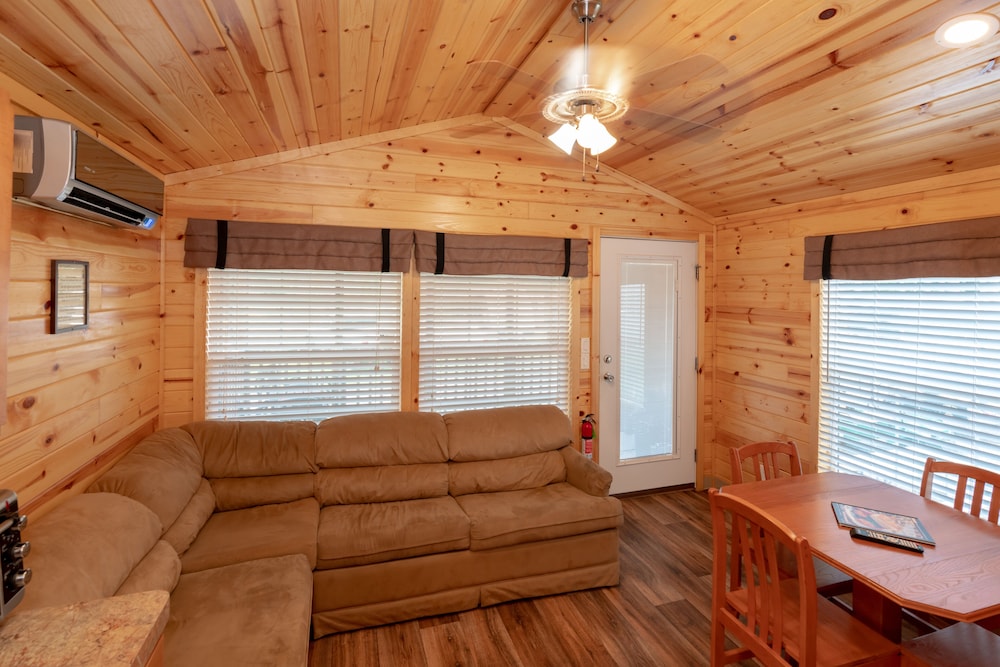 Frontier Town Campground