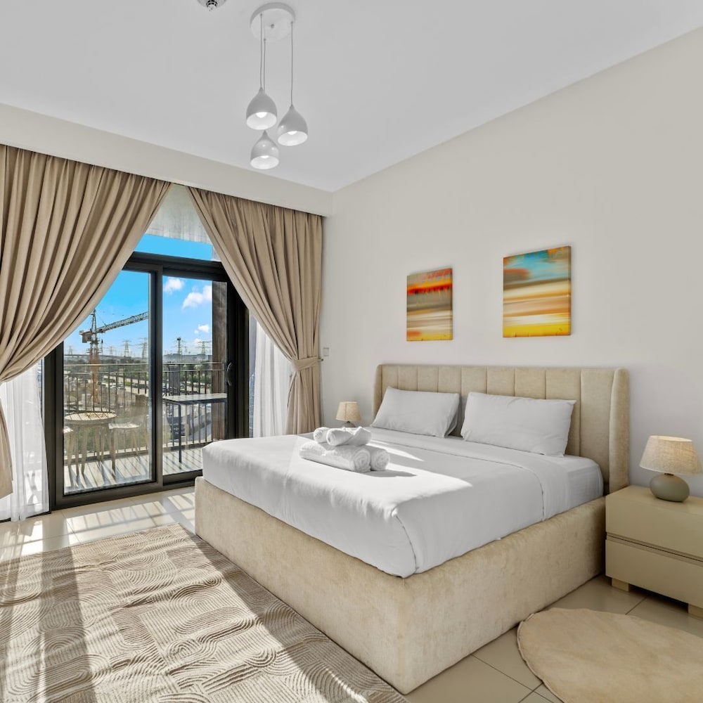 1BHK Monthly Retreat at Park Point C