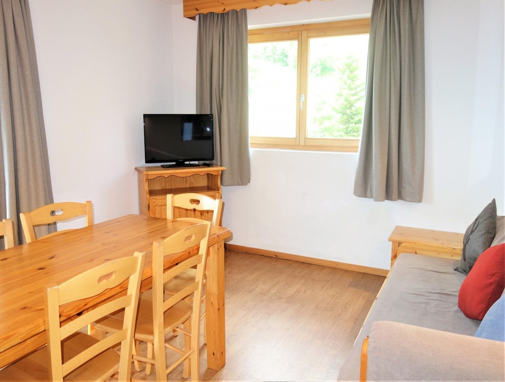 Flat in Nendaz With Ski-in/ski-out Access
