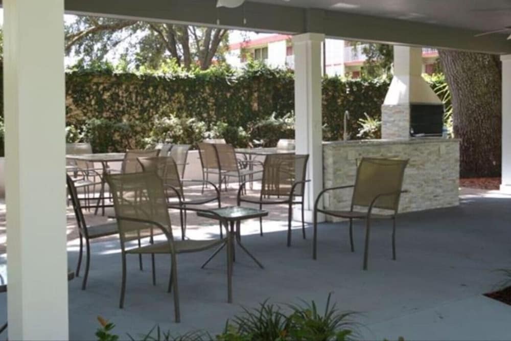 Luxury 4bdr House Gated Community Near Disney 181